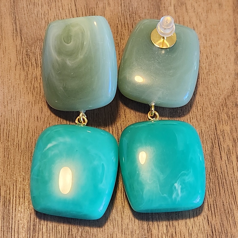 Sage and Seafoam Green Marbled Resin Drop Statement Earrings Modernist Gold Tone - Picture 4 of 5